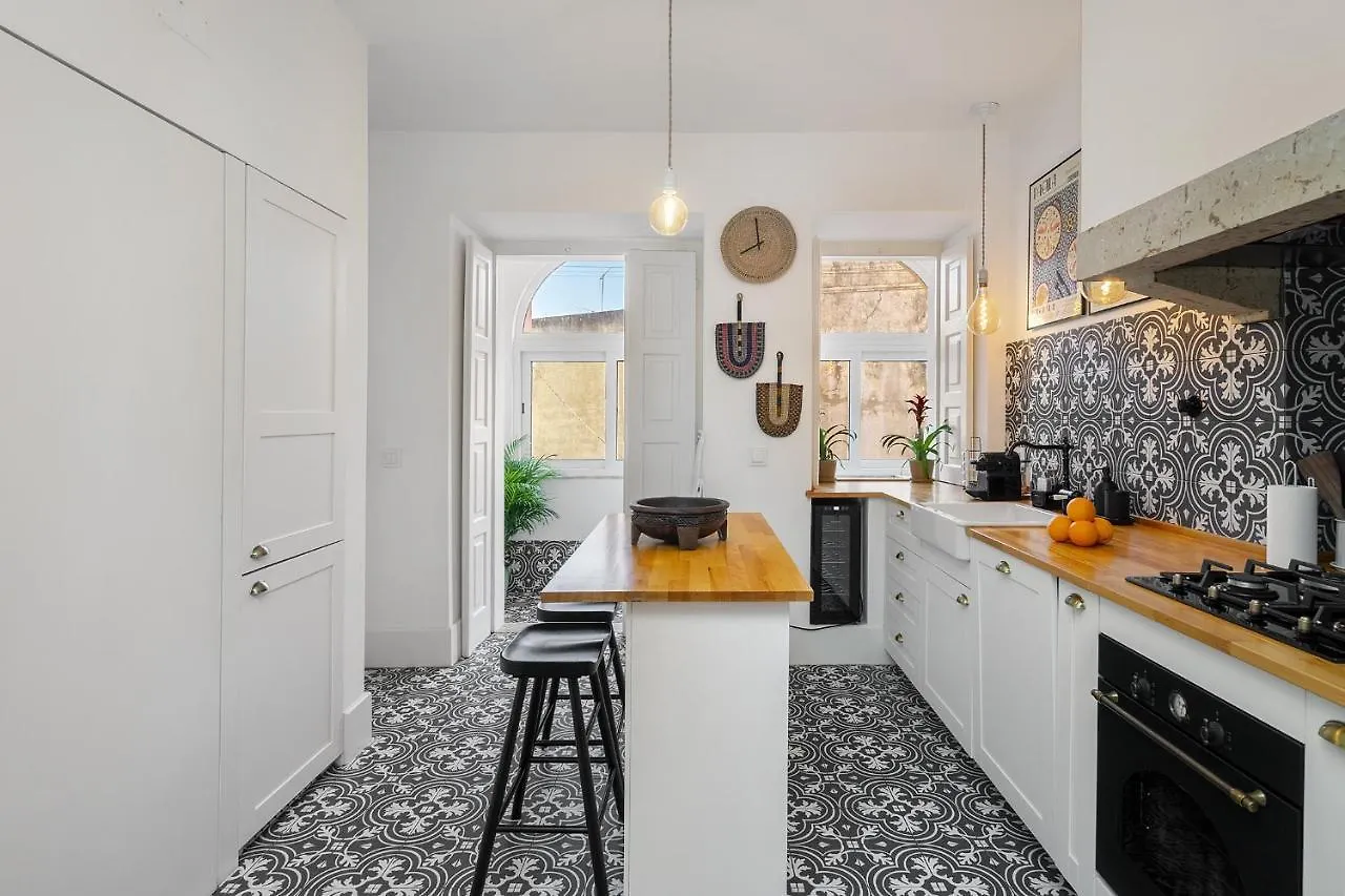 Whome Premium Alfama 2-Br Great For Remote Workers & Digital Nomads Lisboa
